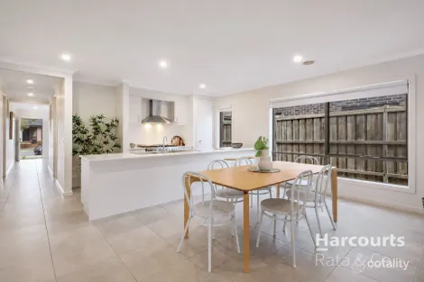 Property photo of 38 Solitude Crescent Point Cook VIC 3030