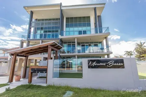 2/133 Flinders Pde, Scarborough, QLD 4020
