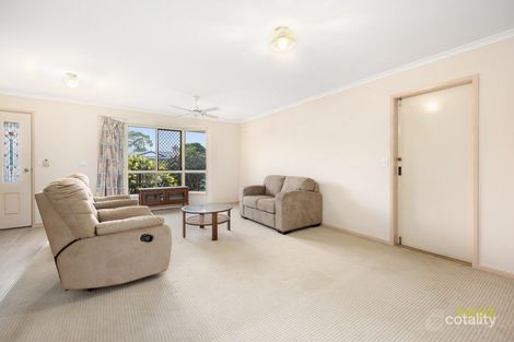 Property photo of 4 Bowerbird Avenue Eli Waters QLD 4655