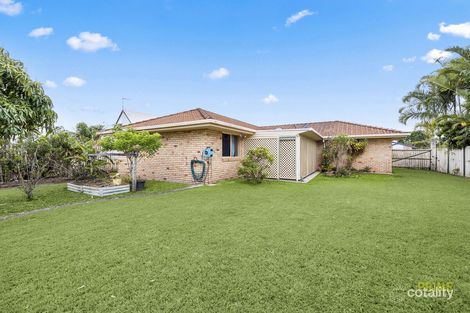 4 Bowerbird Ave, Eli Waters, QLD 4655