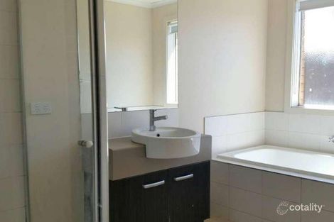 Property photo of 6 Amron Close Deer Park VIC 3023