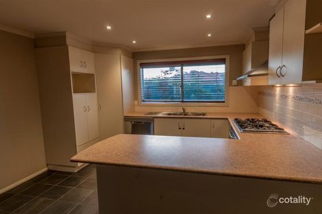 Property photo of 9 Monica Avenue Caroline Springs VIC 3023