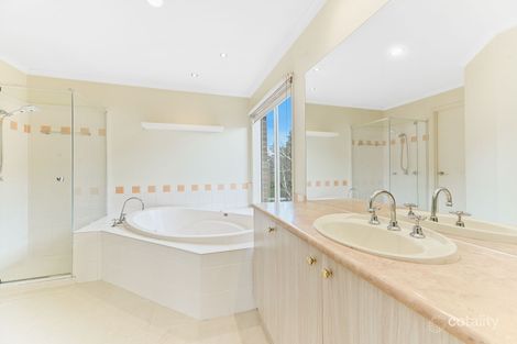 Property photo of 13 Clocktower Court Berwick VIC 3806