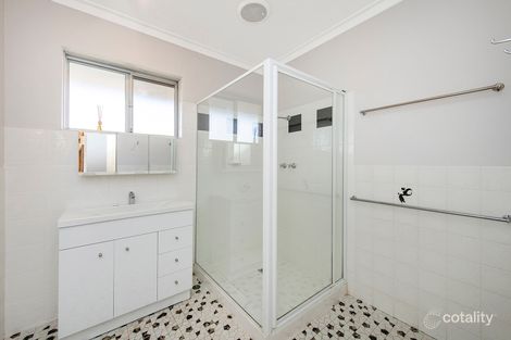 Property photo of 40 Peter Street Halls Head WA 6210
