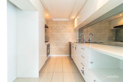 Property photo of 211/41 Harbour Town Drive Biggera Waters QLD 4216