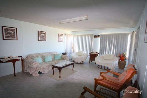 Property photo of 10 Honeysuckle Street Brooms Head NSW 2463