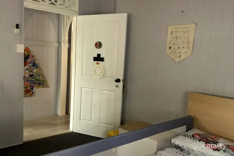 Property photo of 15 Signal Row Shorncliffe QLD 4017