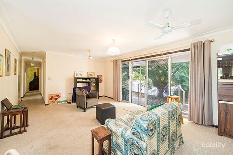 Property photo of 15 Kalimna Drive Broadbeach Waters QLD 4218