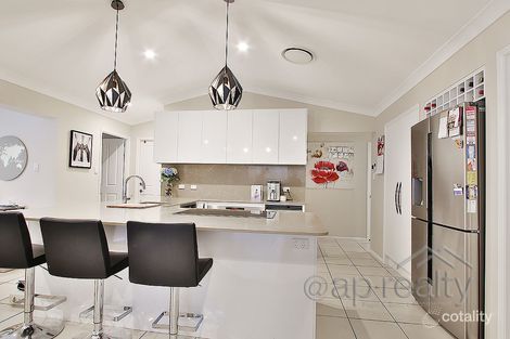 Property photo of 13 Hinchinbrook Circuit Forest Lake QLD 4078