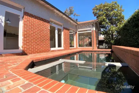 Property photo of 40 Windsor Crescent Surrey Hills VIC 3127