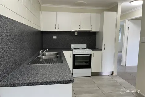 2/3 Richard Austin Cres, Middlemount, QLD 4746