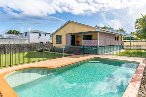 Property photo of 23 Dunnes Avenue Hope Island QLD 4212