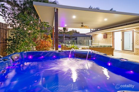 Property photo of 6 Mapia Rise Pacific Pines QLD 4211