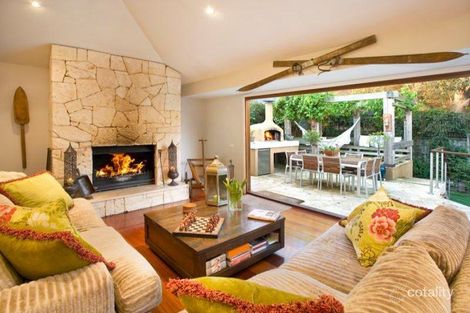 Property photo of 424 Beach Road Beaumaris VIC 3193