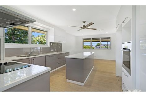 Property photo of 6 Bunya Place Palm Beach QLD 4221