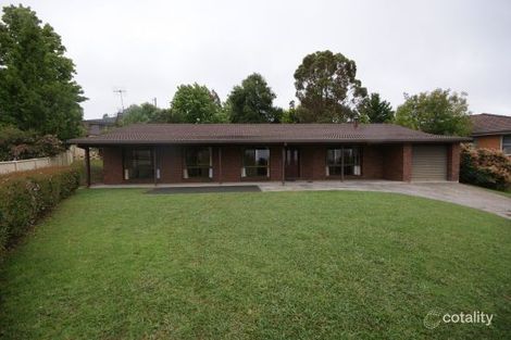 Property photo of 2 Peters Place Armidale NSW 2350