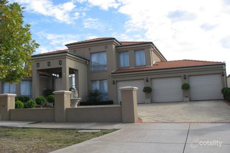 8 Sovereign Way, Hillside, VIC 3037