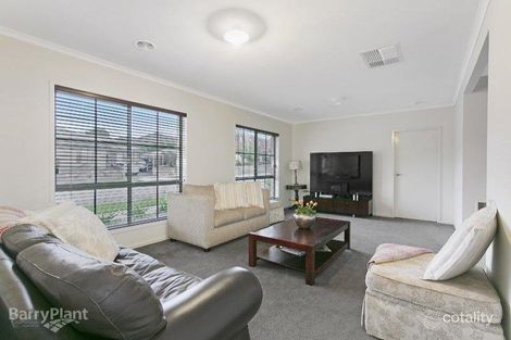 Property photo of 71 Viewgrand Drive Berwick VIC 3806