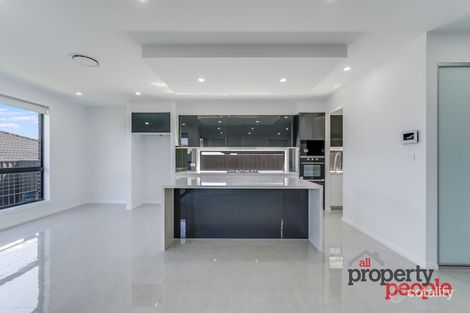 Property photo of 17 Wallarah Circuit Gregory Hills NSW 2557