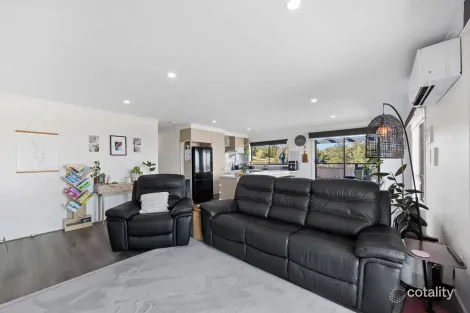 Property photo of 9 Haigh Place Mount Pleasant VIC 3350