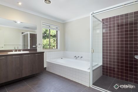 Property photo of 10 Orion Court Warragul VIC 3820