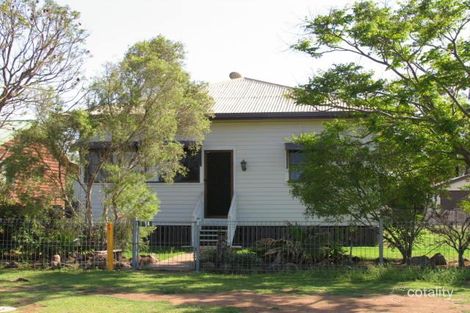 14 Cunningham St, Oakey, QLD 4401