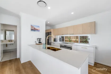 Property photo of 11 Daydream Crescent Banya QLD 4551