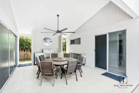 Property photo of 94 Flagship Drive Trinity Beach QLD 4879