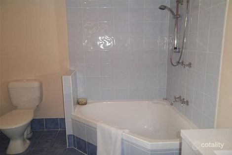 Property photo of 28/84 Highfield Drive Merrimac QLD 4226