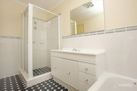 Property photo of 10 Dobell Circuit Conder ACT 2906