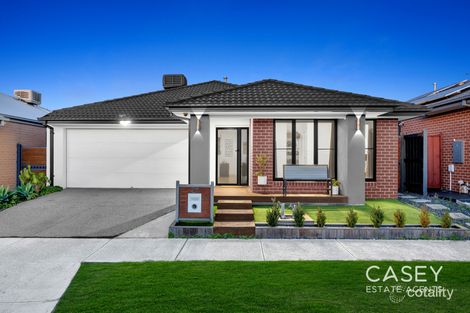 27 Forton Cres, Cranbourne West, VIC 3977