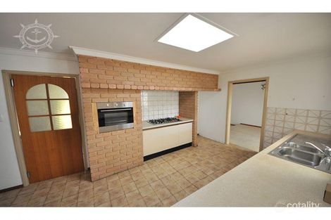 Property photo of 2 Leonard Way Spearwood WA 6163