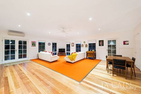 Property photo of 7 Swan Road Murrumbeena VIC 3163