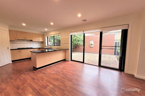 2/26 Eleebana Ave, Hughesdale, VIC 3166