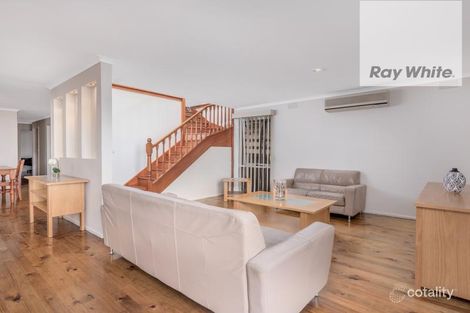 Property photo of 13 Penrith Crescent Bundoora VIC 3083