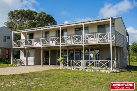 7 Robertson Rd, Ledge Point, WA 6043