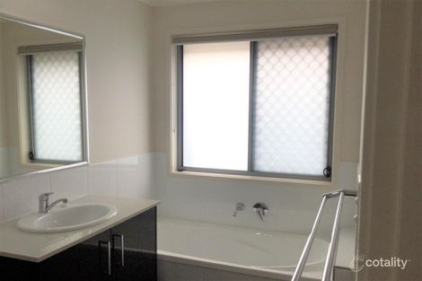 Property photo of 51 Lennon Boulevard Narangba QLD 4504