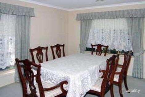 Property photo of 37 Kenswick Drive Hillside VIC 3037