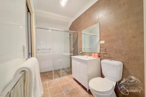 Property photo of 5/17 Carinya Road Girraween NSW 2145