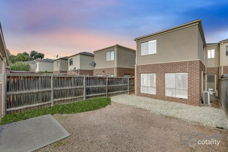 Property photo of 32 Featherbrook Drive Point Cook VIC 3030