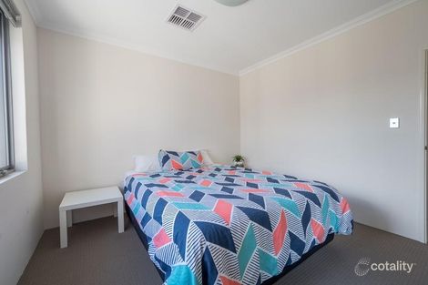 64 Lyon Rd, Atwell, WA 6164