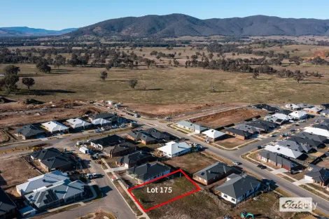 Property photo of 8 Ferndale Road Leneva VIC 3691