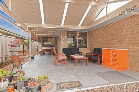 Property photo of 27 Wakool Crescent Woongarrah NSW 2259