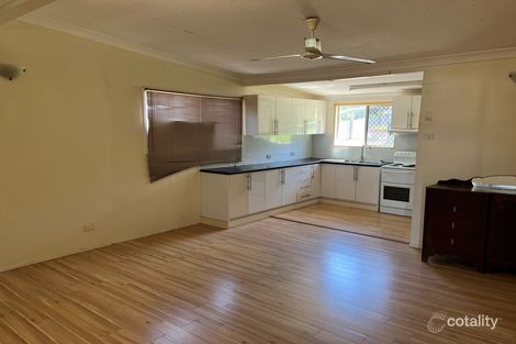 Property photo of 27 Taylor Street Keppel Sands QLD 4702