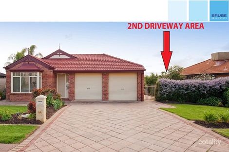 64 Dorrien Ave, Woodcroft, SA 5162