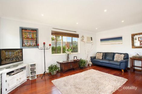 Property photo of 18 Seaview Avenue Curl Curl NSW 2096