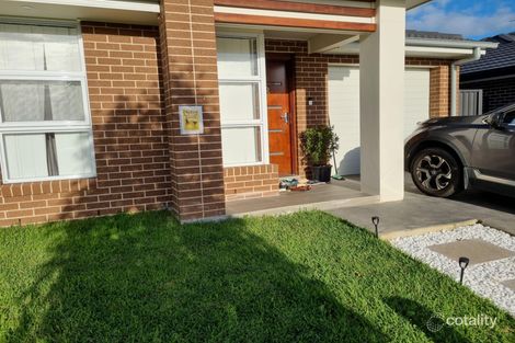 8 King Rock Rd, Austral, NSW 2179