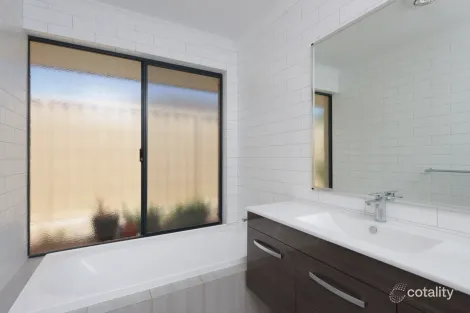 Property photo of 7 Sunco Parade Canning Vale WA 6155