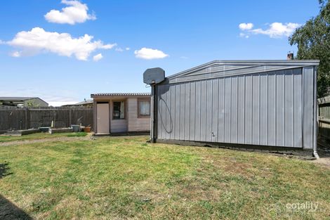 9 Rhodes Ct, Glengarry, VIC 3854