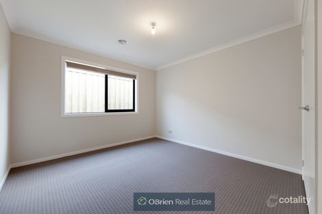 Property photo of 25 Madisson Crescent Carrum Downs VIC 3201